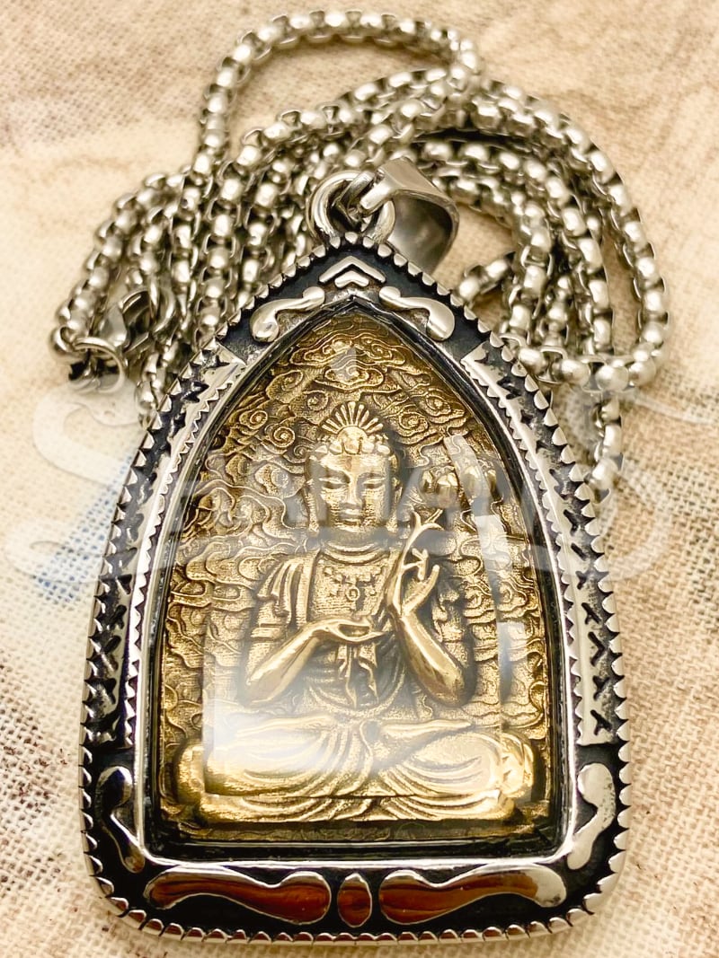 Amuleto Protettivo Con Collana Buddha Diamond